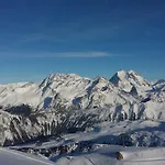 Apartment Saboia A Skis Aux Pieds