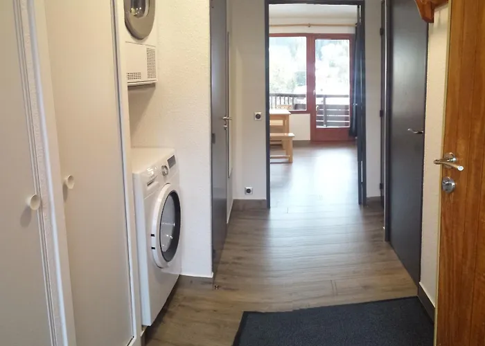 Daire Saboia A Skis Aux Pieds Courchevel