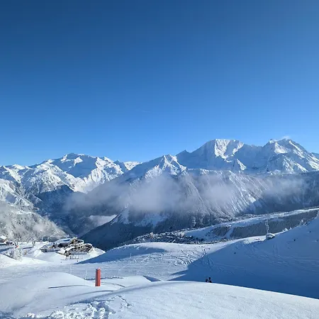 Superbe En Skis Aux Pieds * 谷雪维尔